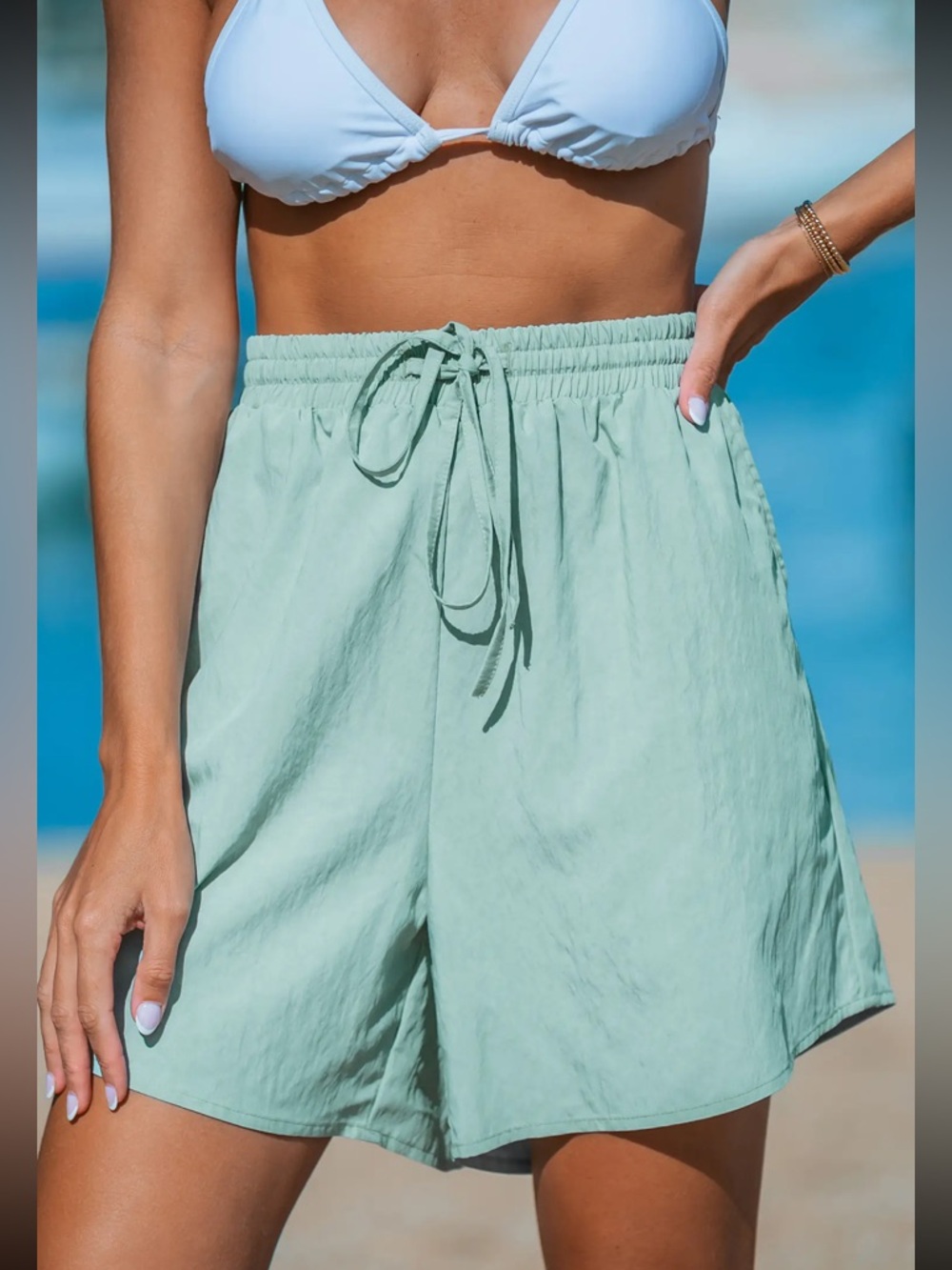 Cupshe Light Green High-Waisted Drawstring
Loose Leg Shorts Size Small